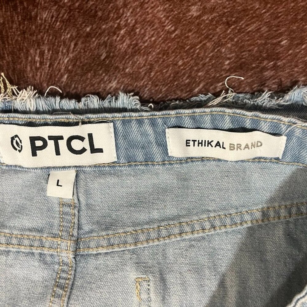 PTCL Distressed Frayed Hem Denim Mini Skirt Light Wash Blue L NWT - Picture 4 of 16